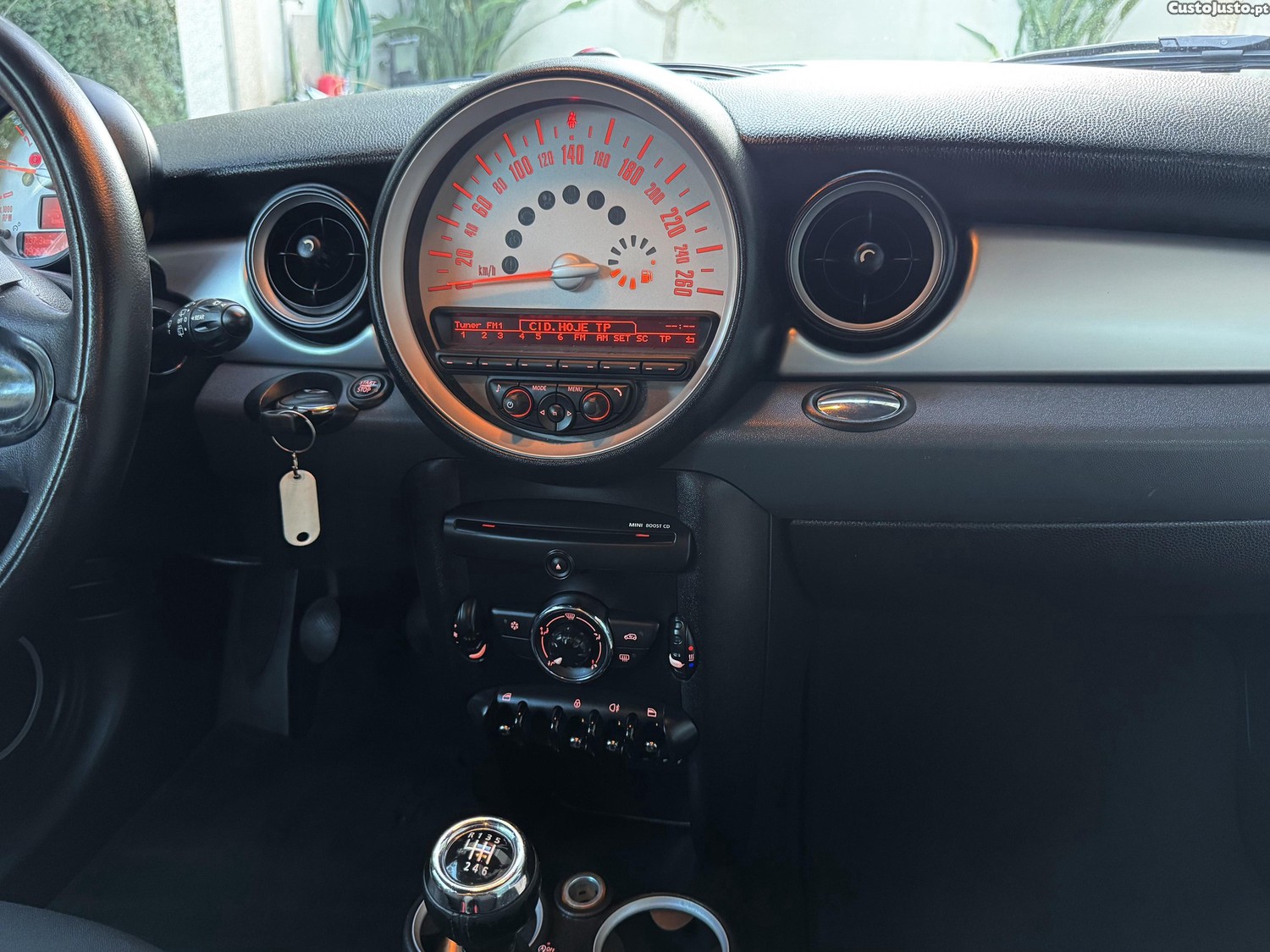 MINI Cooper D 2012 90.809kms — fotografia 5