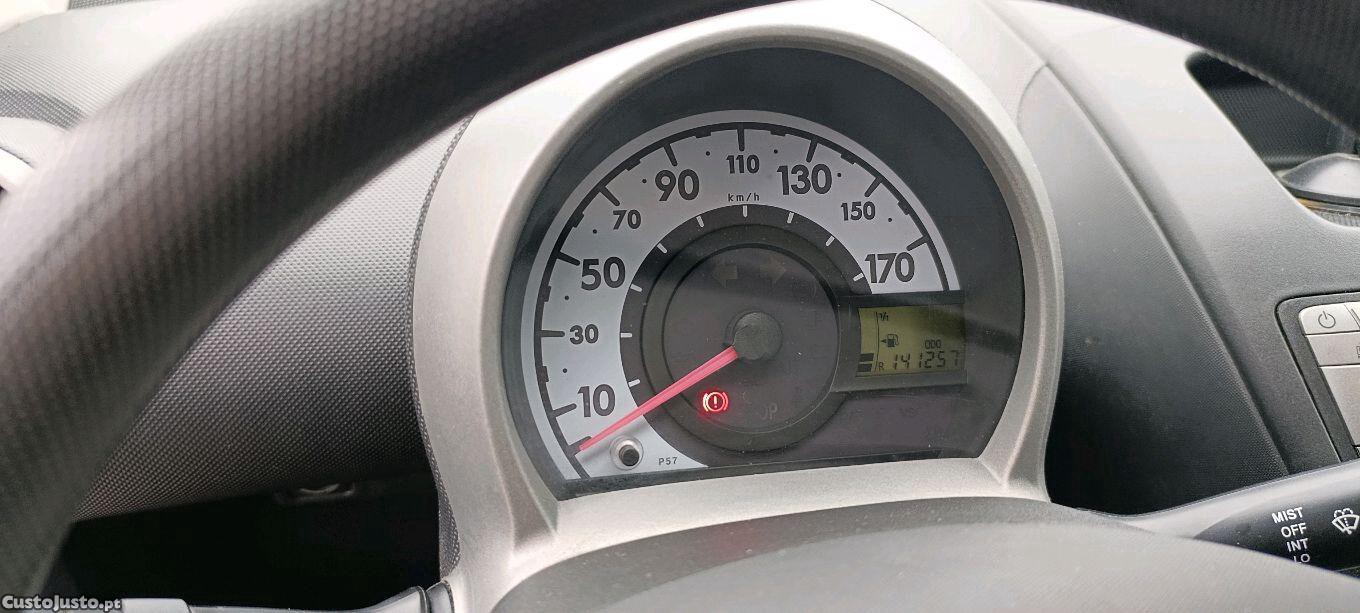 Peugeot 107 1.0 access — fotografia 6