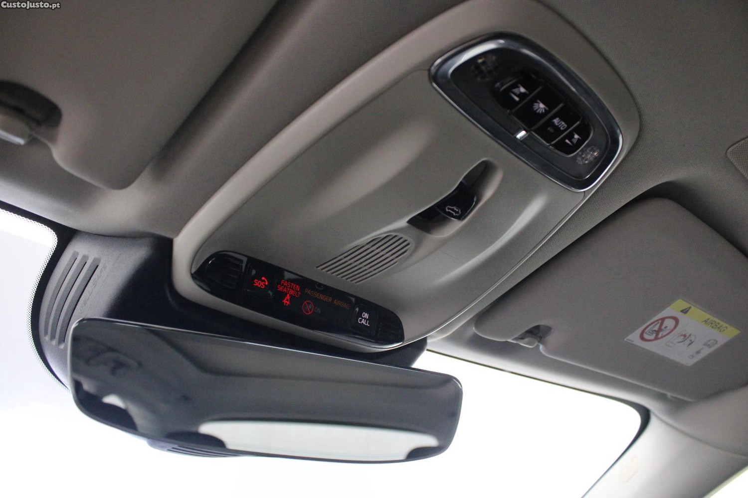 Volvo XC 60 T8 PHEV MOMENTUM PLUS (AUTO) — fotografia 16