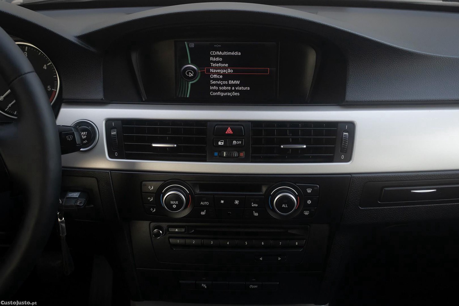 BMW 320 d Touring EfficientDynamics — fotografia 17