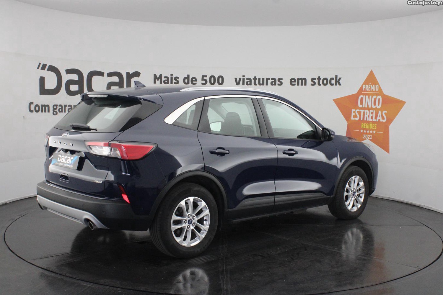 Ford Kuga 2.5 P-HEV TITANIUM (AUTO) — fotografia 28