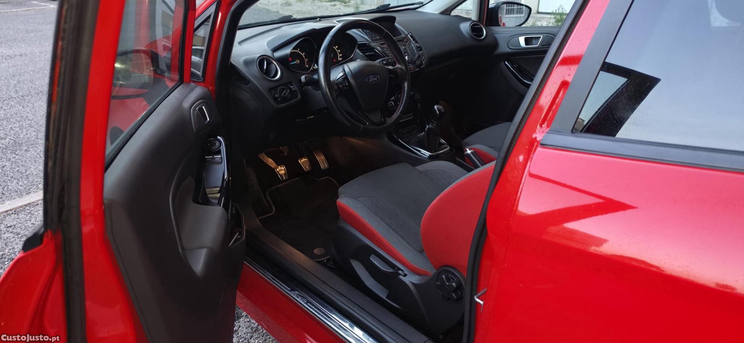 Ford Fiesta ST-LINE — fotografia 3