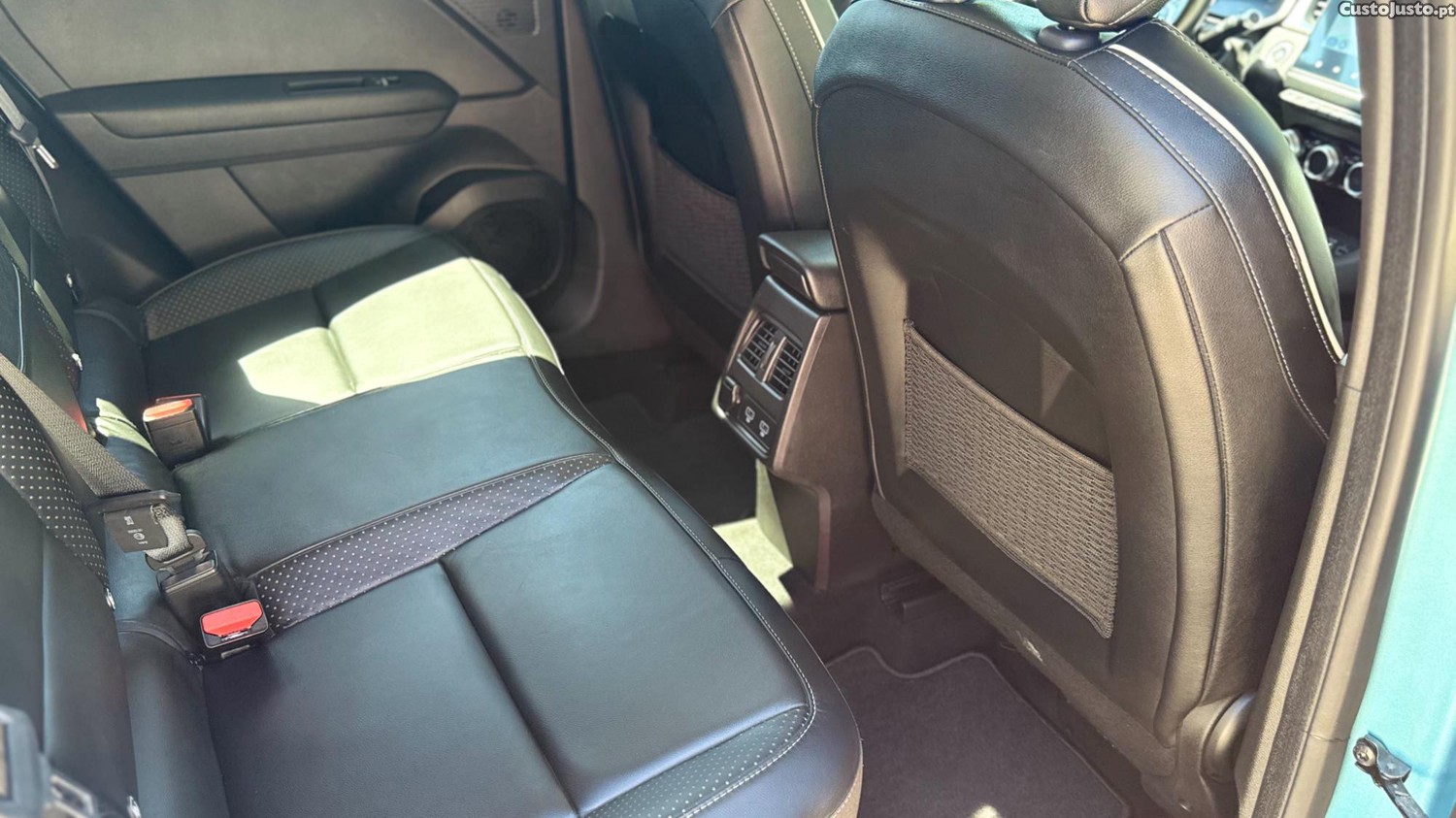 Renault Captur 1.3 TCe Exclusive EDC — fotografia 3