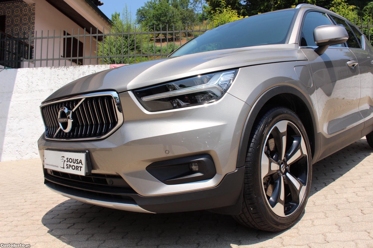 Volvo XC 40 1.5 T5 PHEV Inscription Expression — fotografia 11