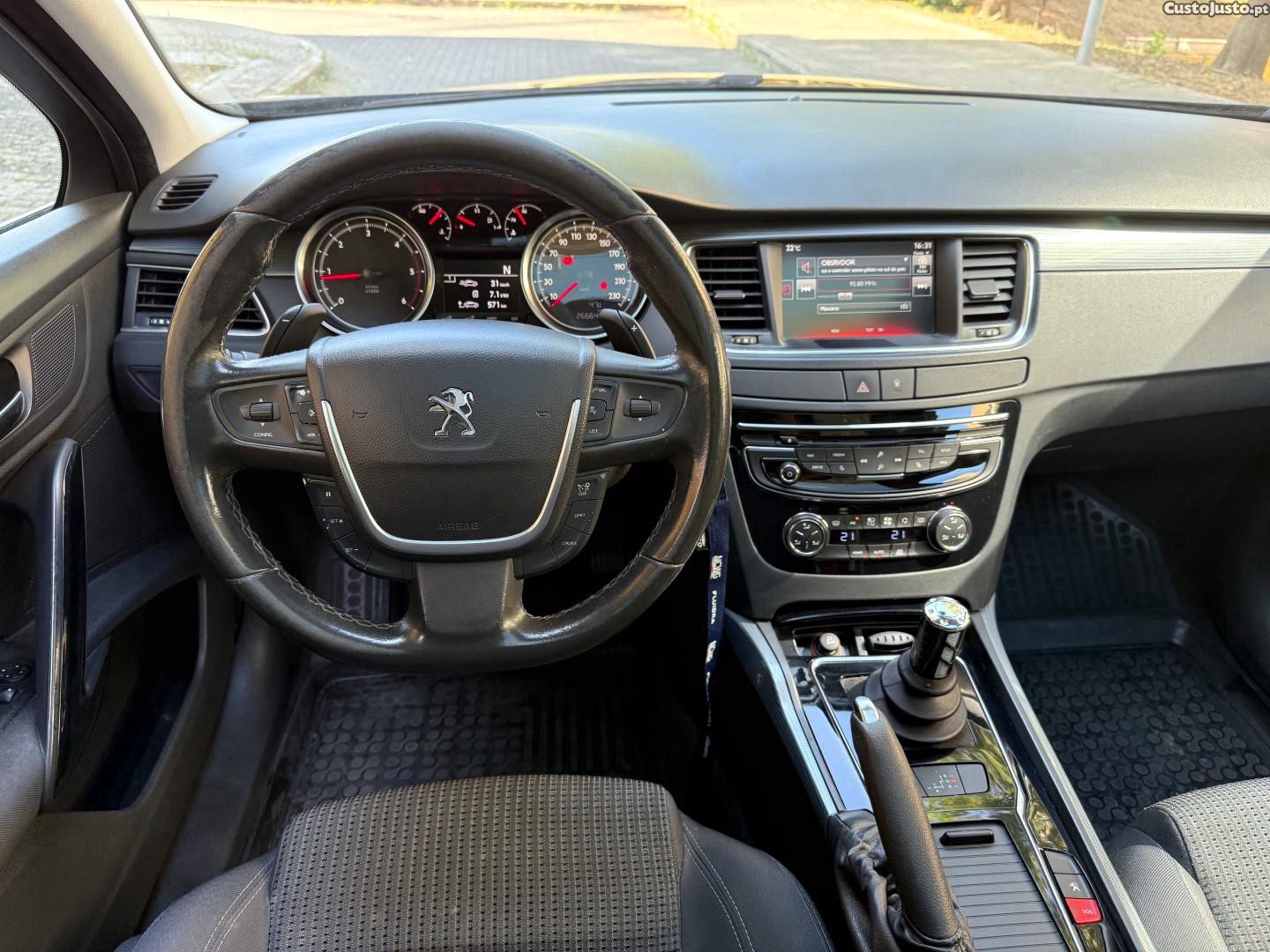 Peugeot 508 Active com Teto Panoramico e Caixa Auto — fotografia 6
