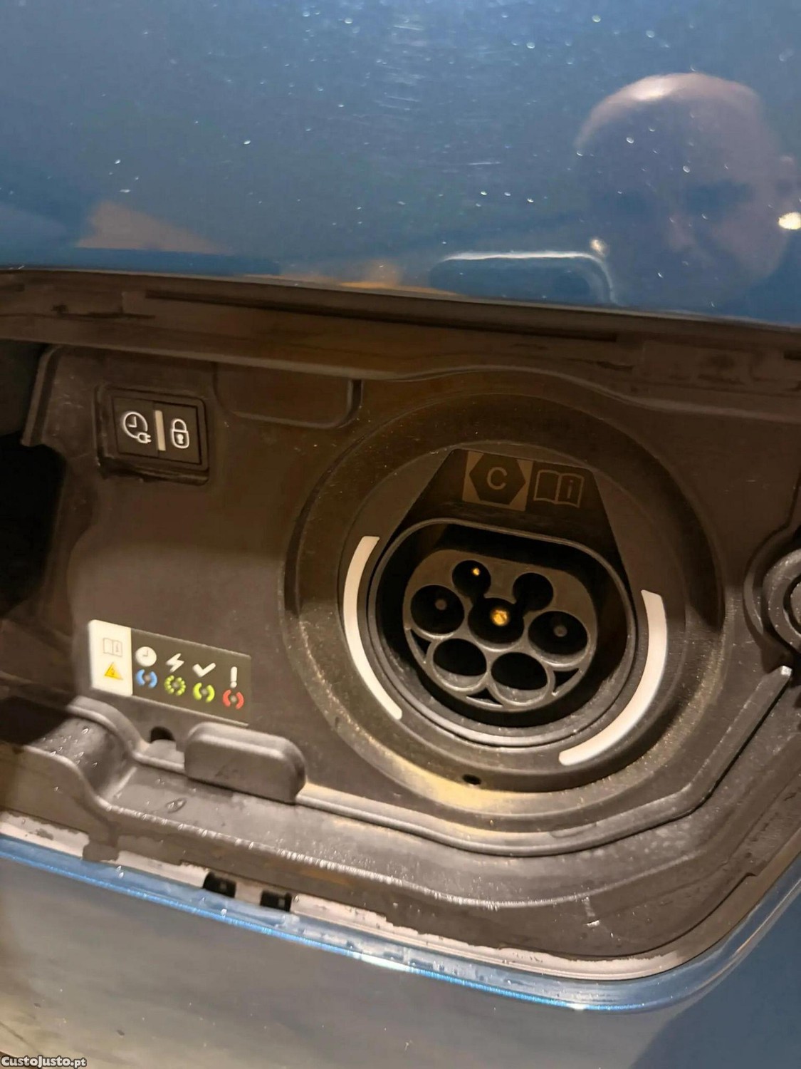 Peugeot 3008 1.6 Hybrid Allure Pack e-EAT8 — fotografia 4