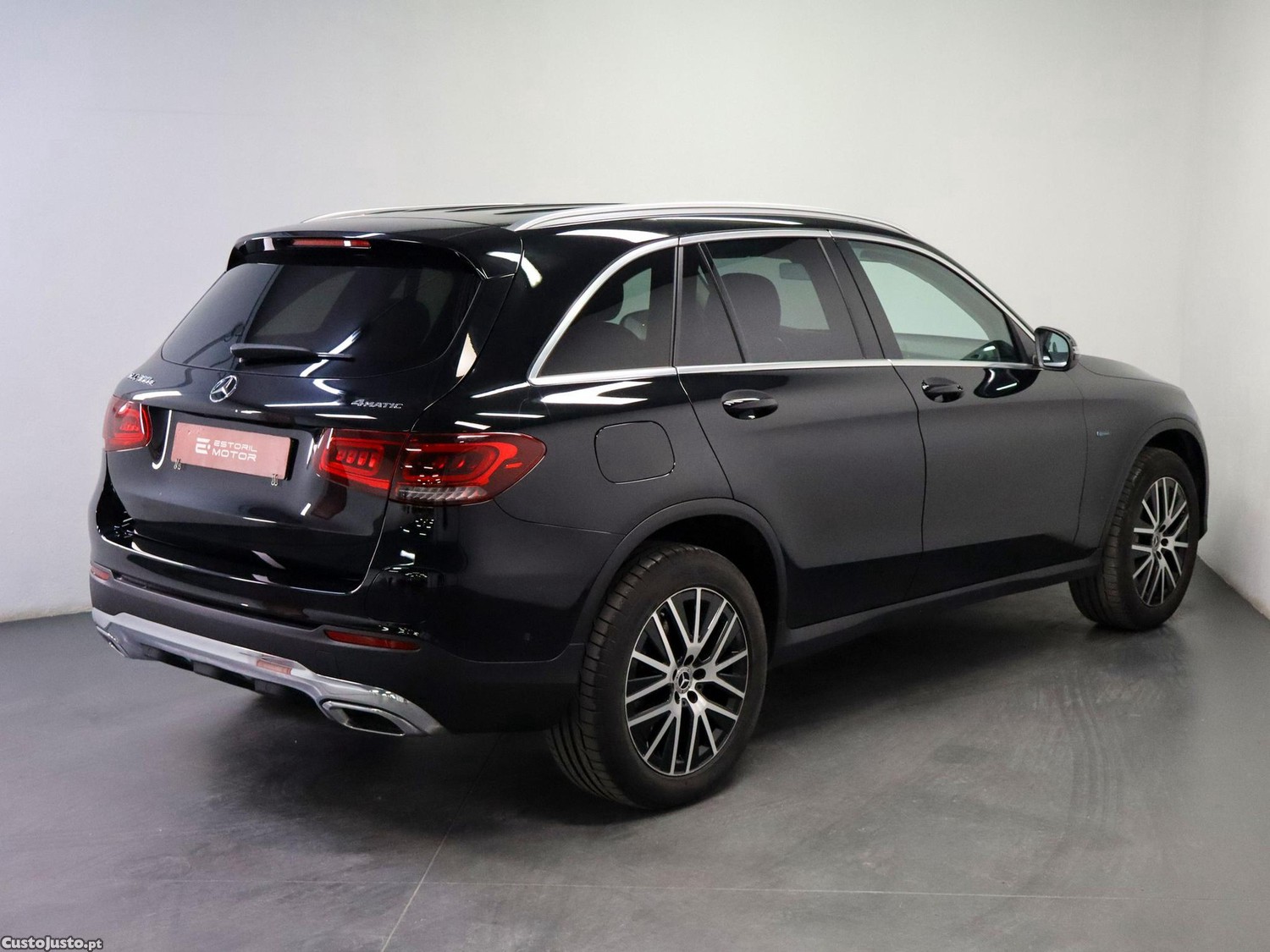 Mercedes-Benz GLC 300 e 4Matic - 21 — photo 3