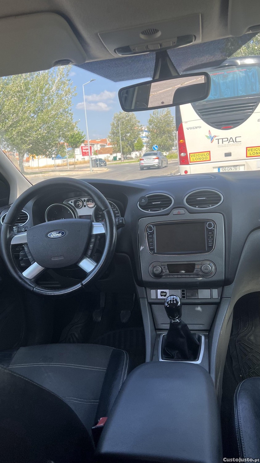 Ford Focus Titanium — fotografia 2