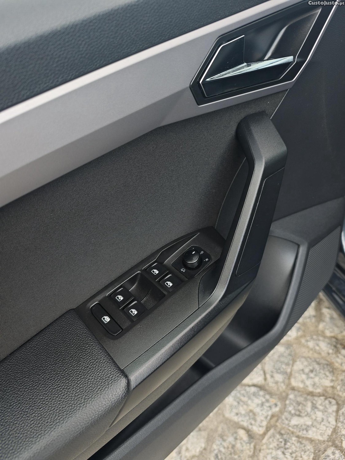SEAT Ibiza TSI FR EVO — fotografia 8