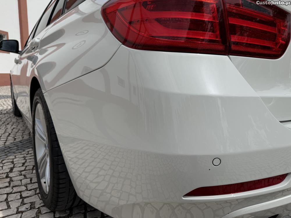 BMW 318 d Auto Line Sport — fotografia 10