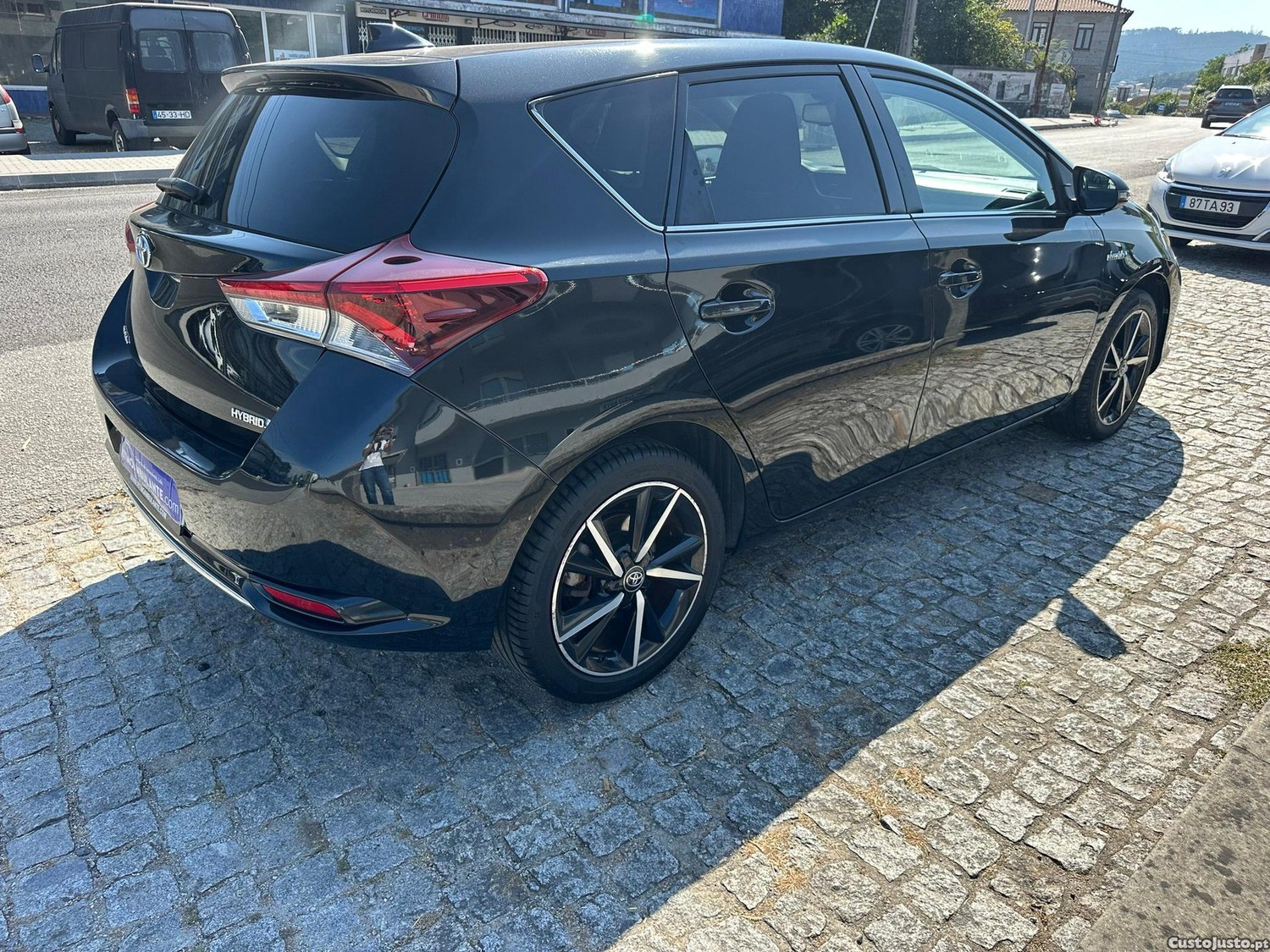 Toyota Auris 1.8 HSD Exclusive+Navi — fotografia 13