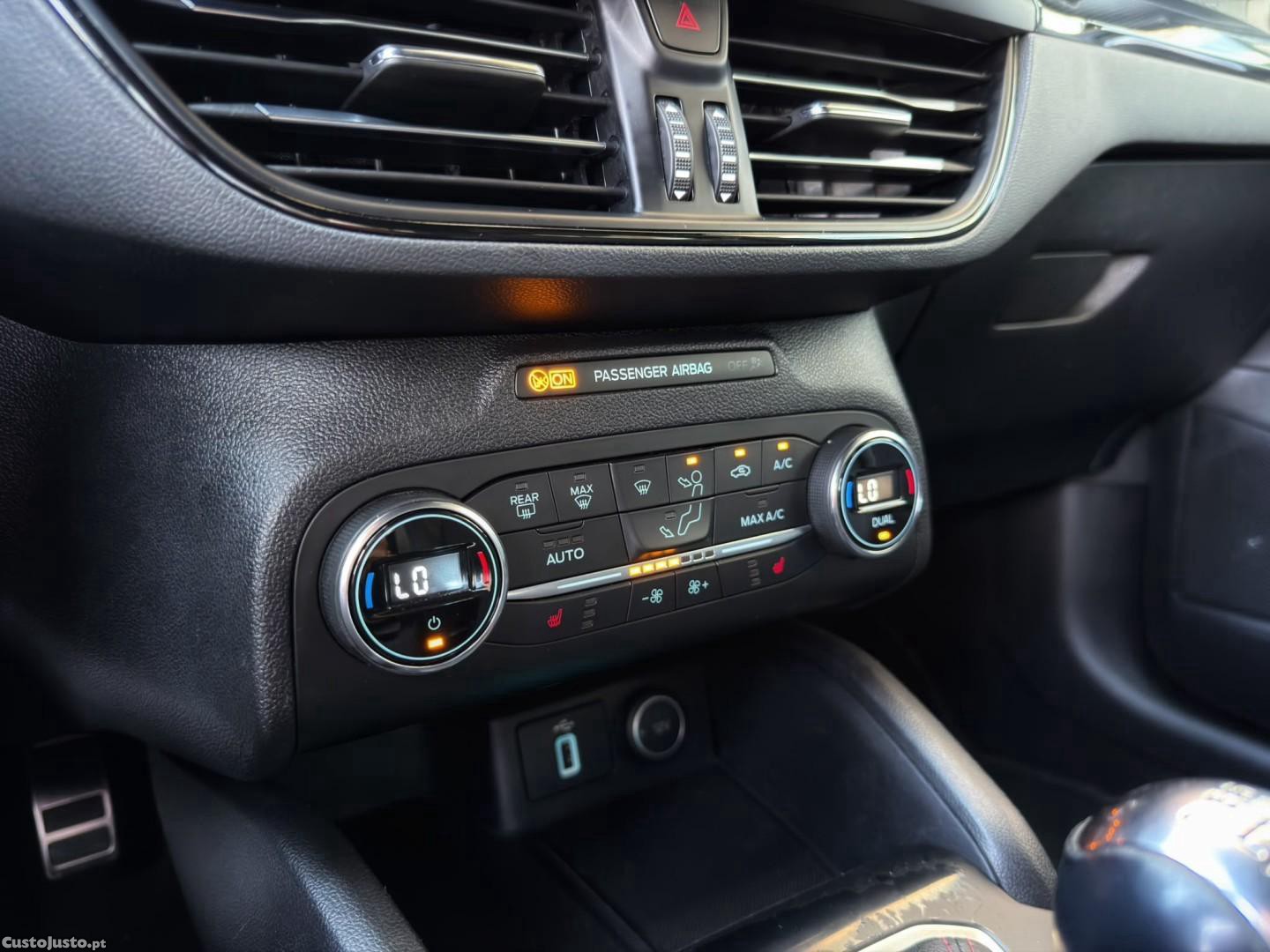 Ford Focus 1.0 EcoBoost ST-Line — fotografia 10