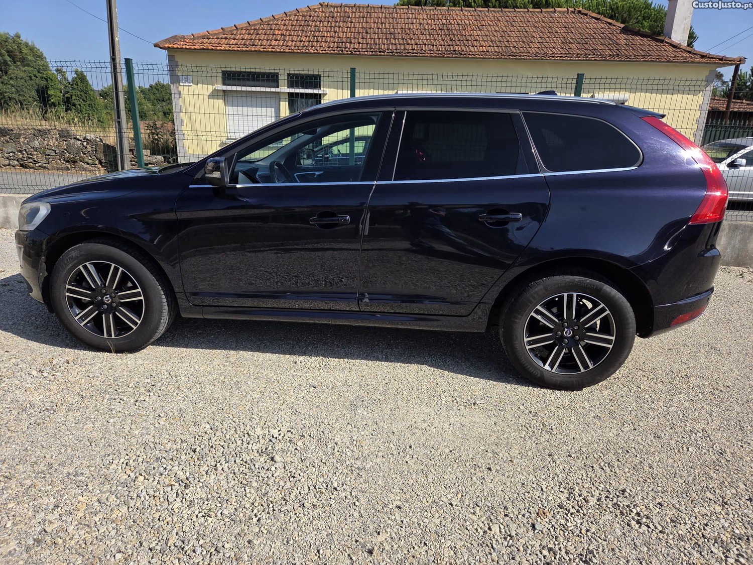 Volvo XC 60 D4190cv Automático — fotografia 8