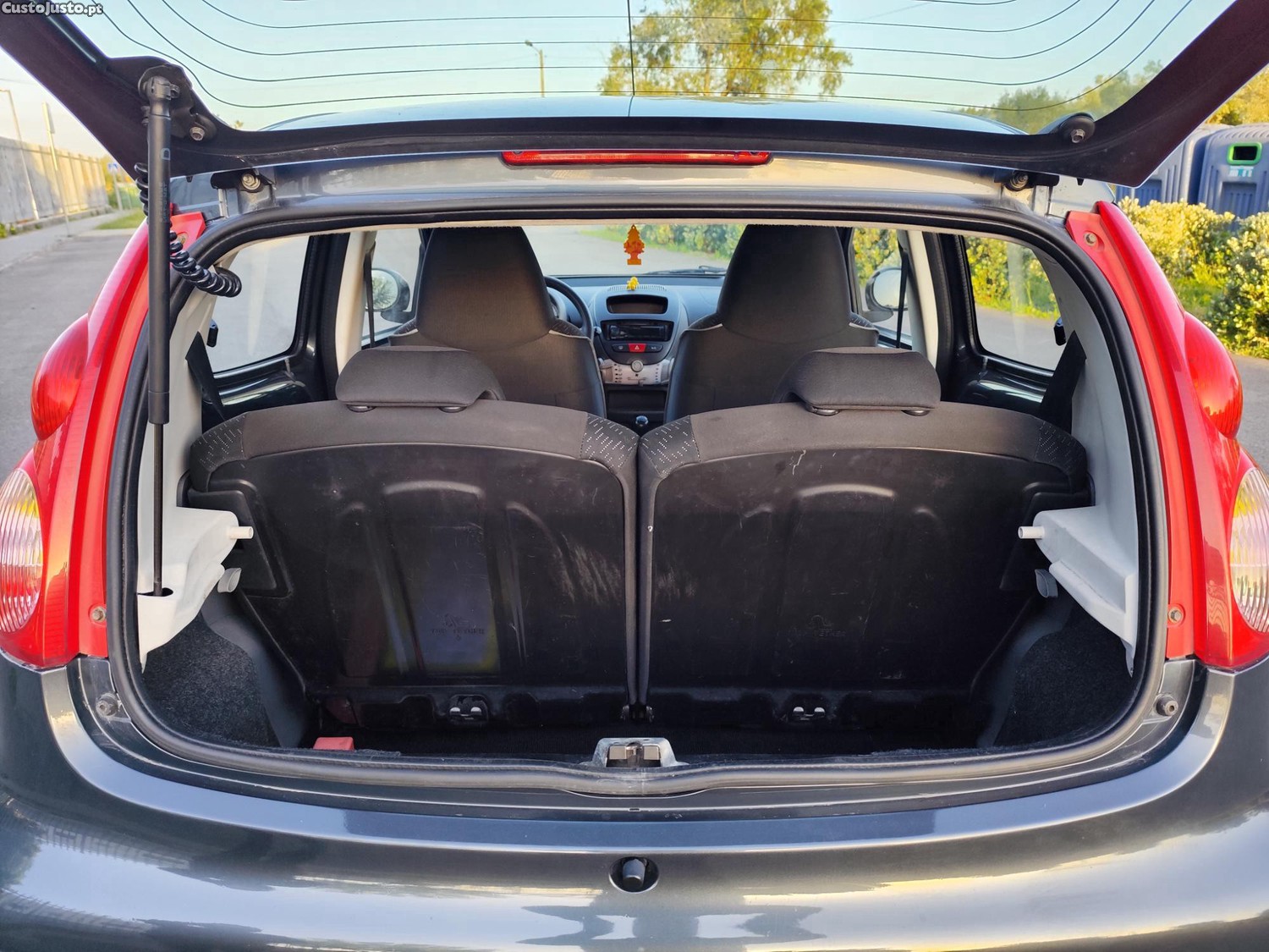 Peugeot 107 1.0C/AC — fotografia 6