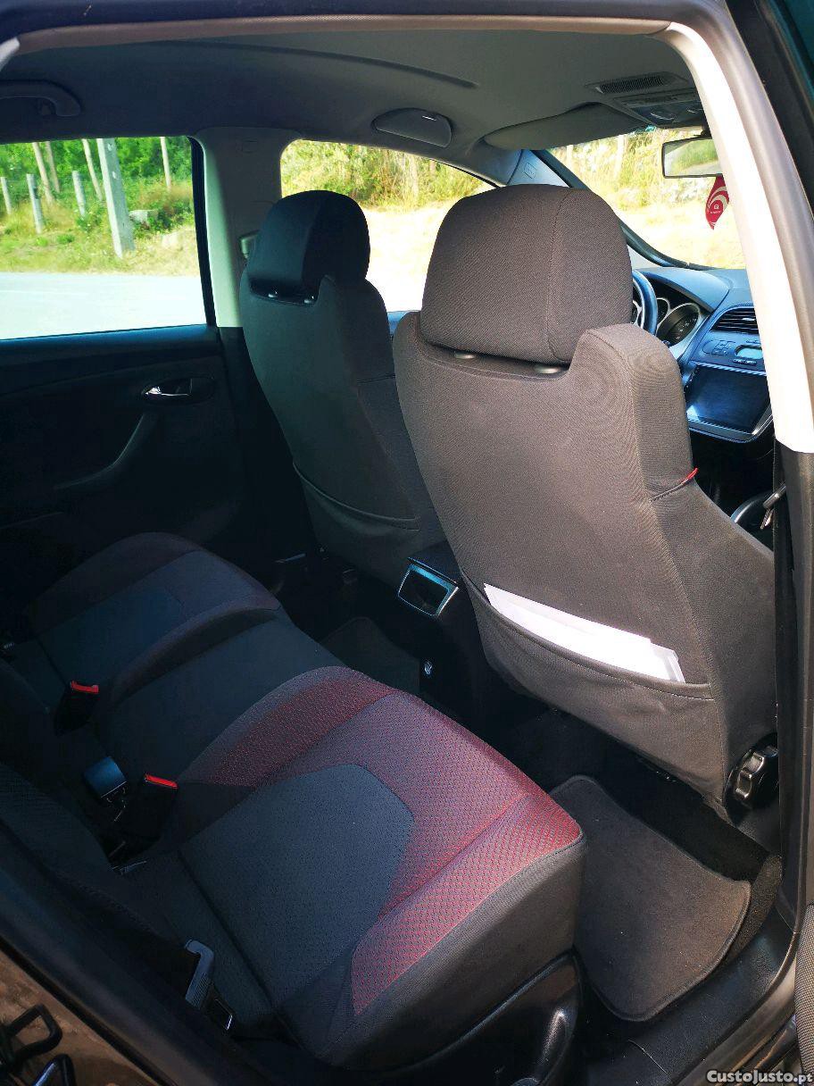 SEAT Altea 2.0 TDI — fotografia 3