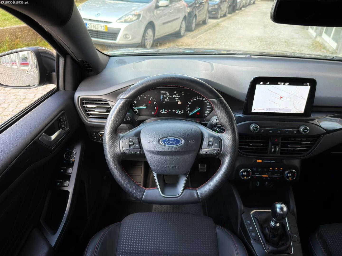 Ford Focus 1.0 EcoBoost ST-Line — fotografia 20