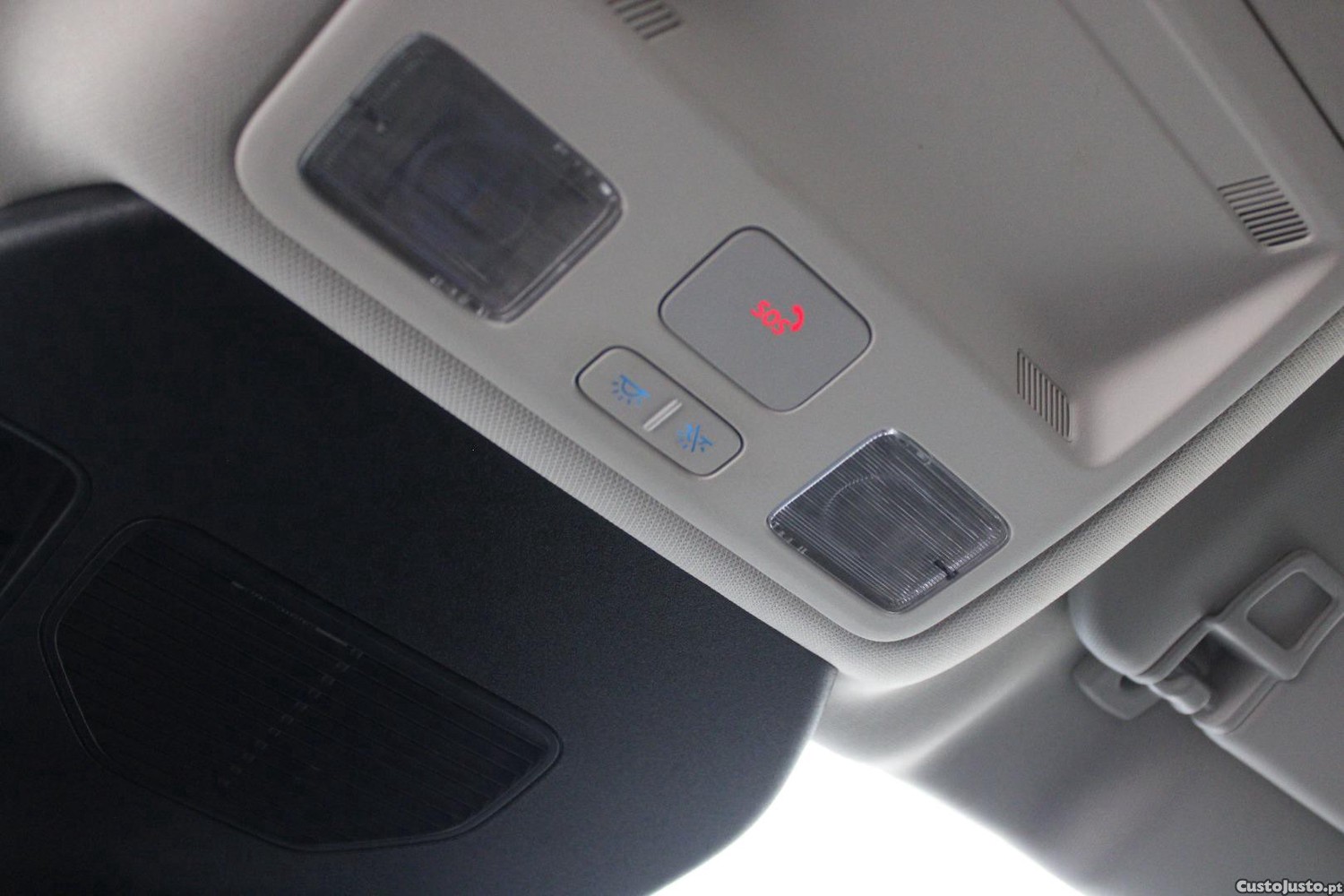 Ford Kuga 2.5 P-HEV TITANIUM (AUTO) — fotografia 12