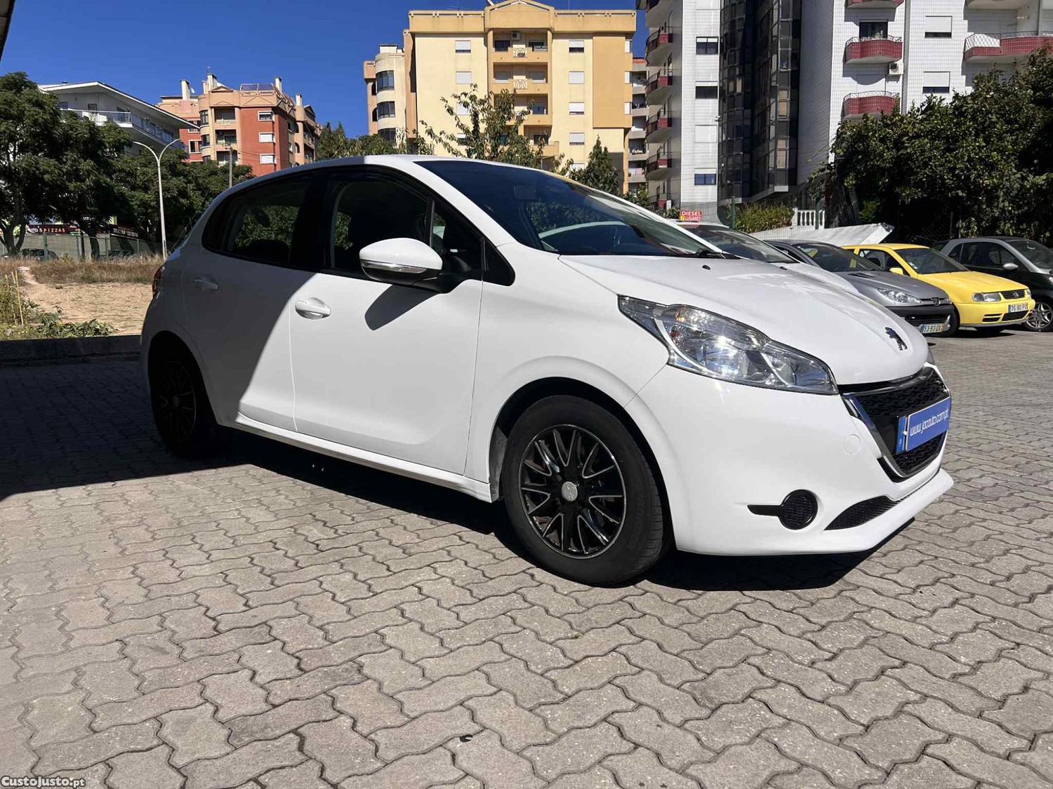Peugeot 208 1.4 HDI Active — fotografia 7