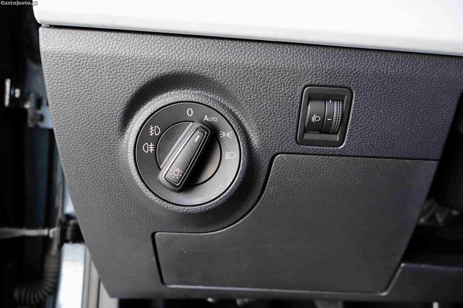 SEAT Arona 1.0 TSI Style — fotografia 18