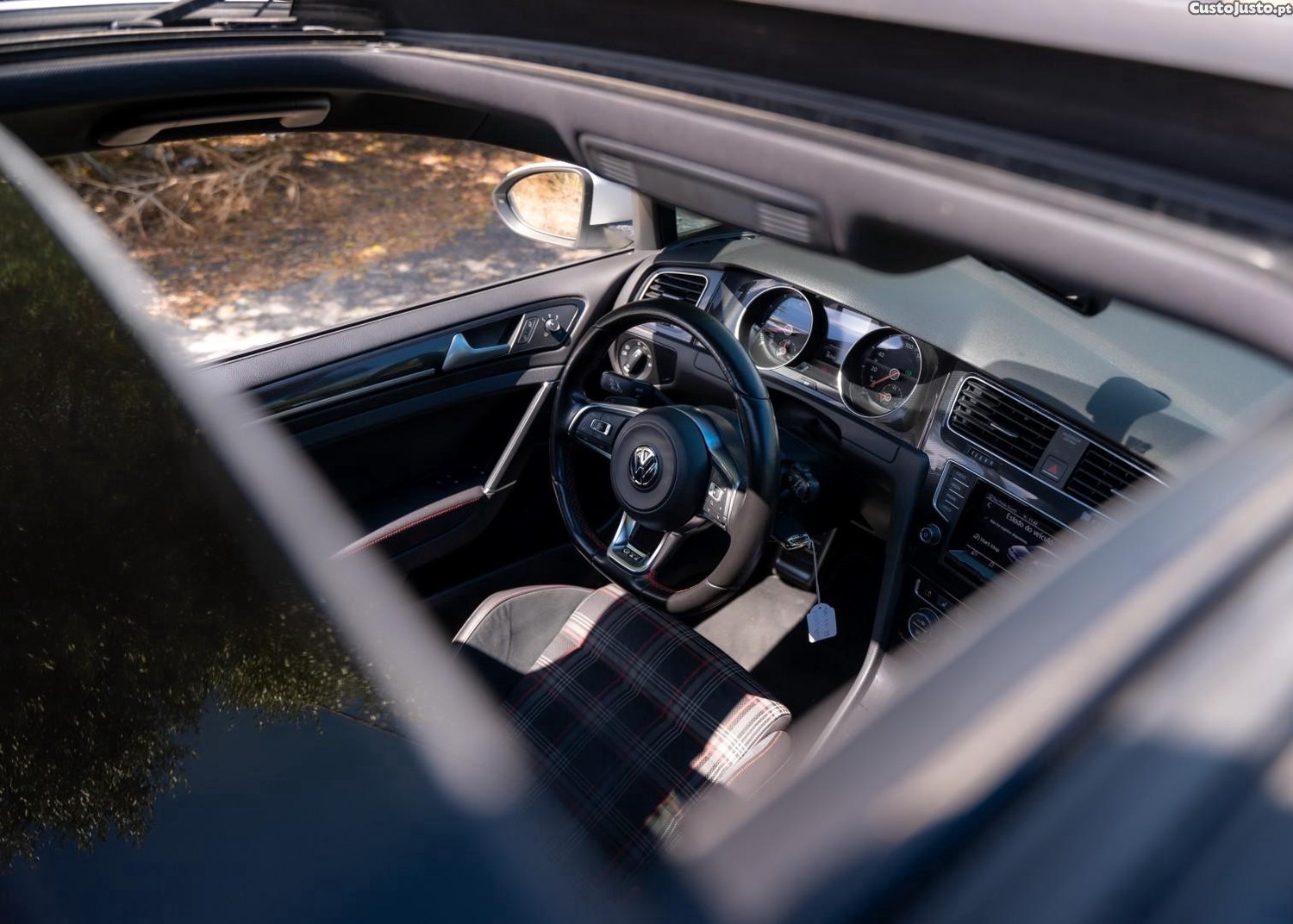 Volkswagen Golf 2.0 TSi GTi DSG Performance — fotografia 11