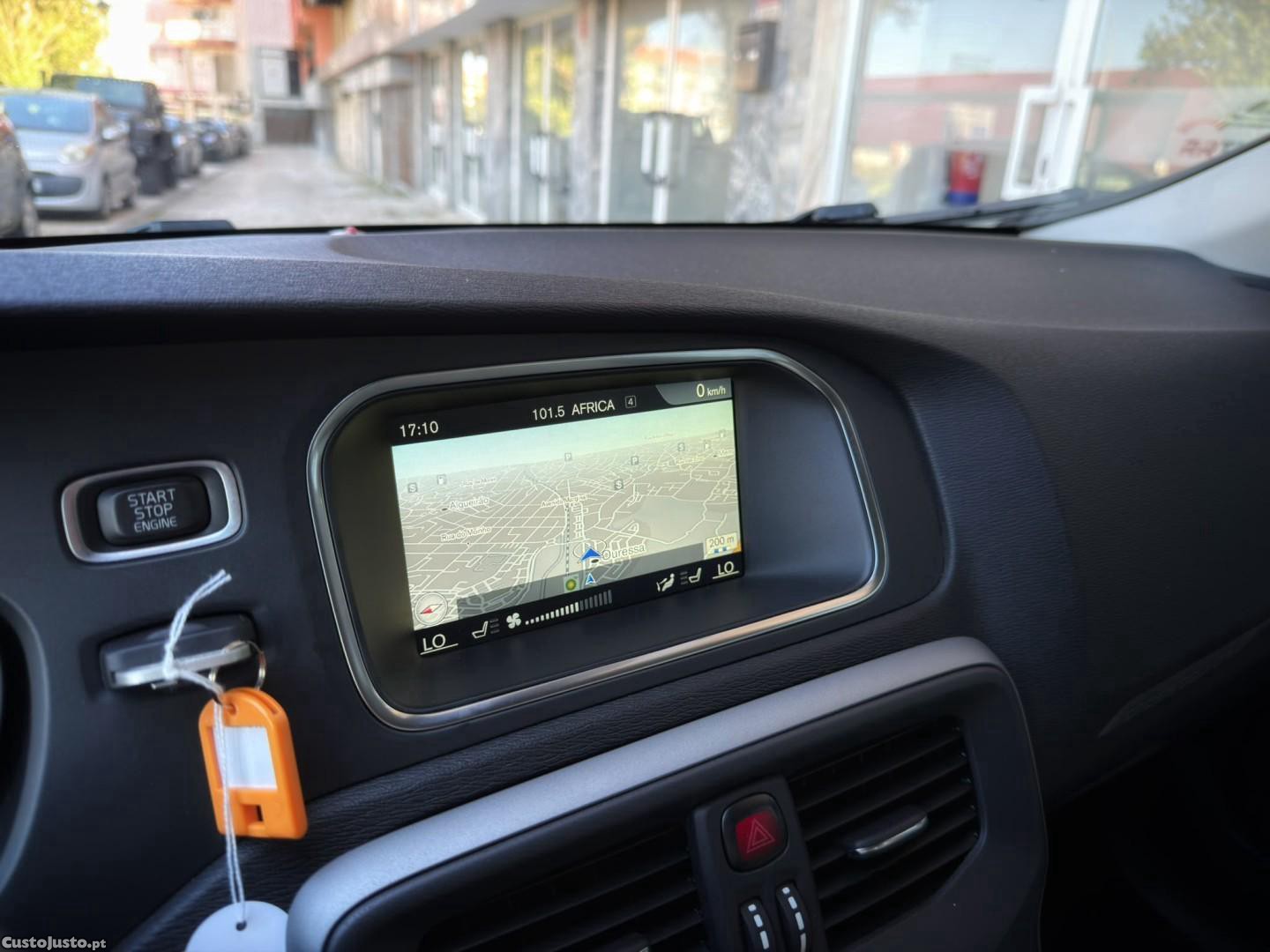 Volvo V40 1.6 D2 Momentum — fotografia 7