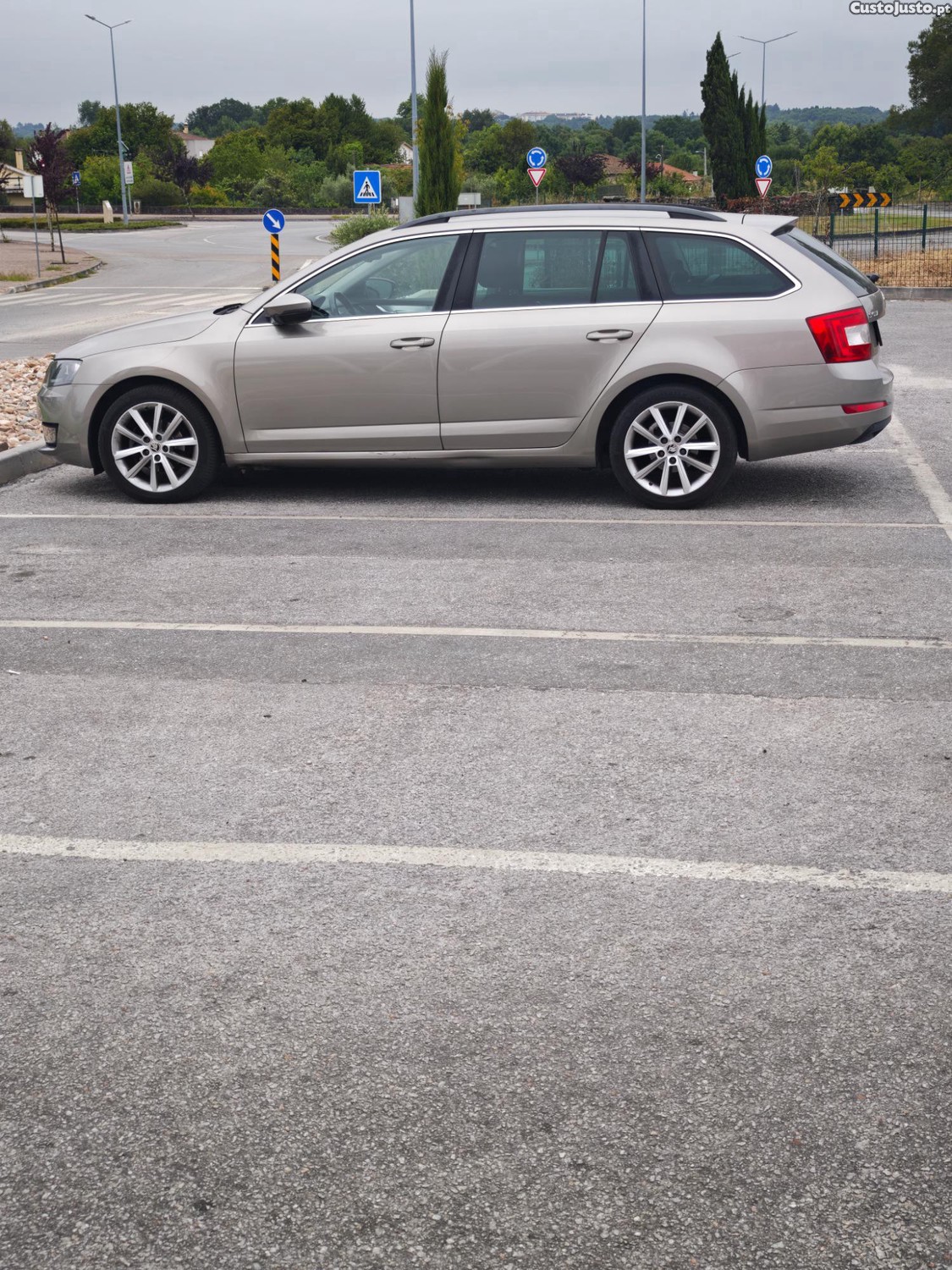 Skoda Octavia Elegance — fotografia 5