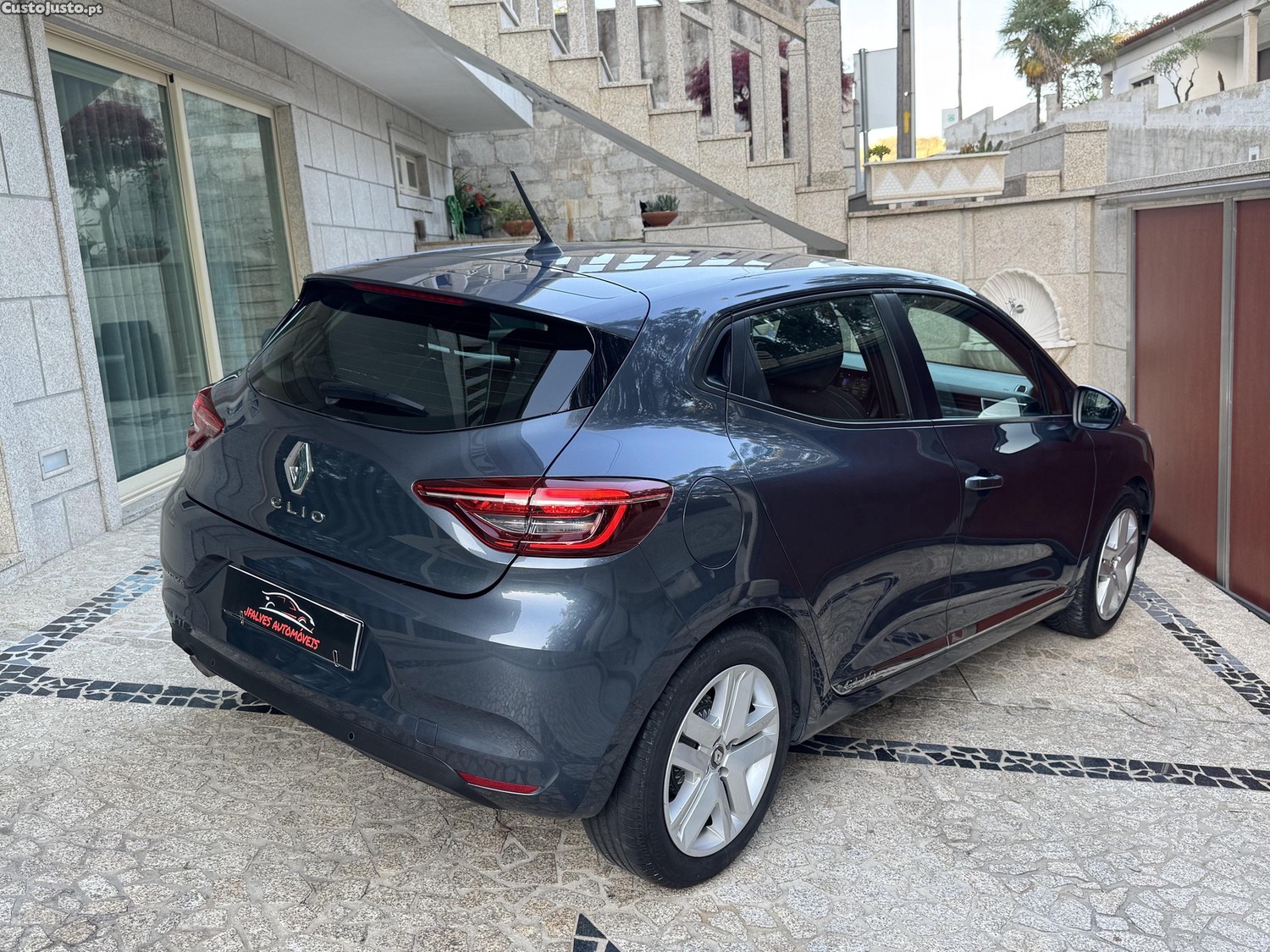 Renault Clio 1.0 INTENS 90cv 2022 — fotografia 6