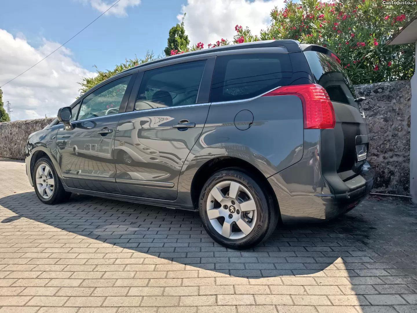 Peugeot 5008 1.6 hdi 7l se style — fotografia 10