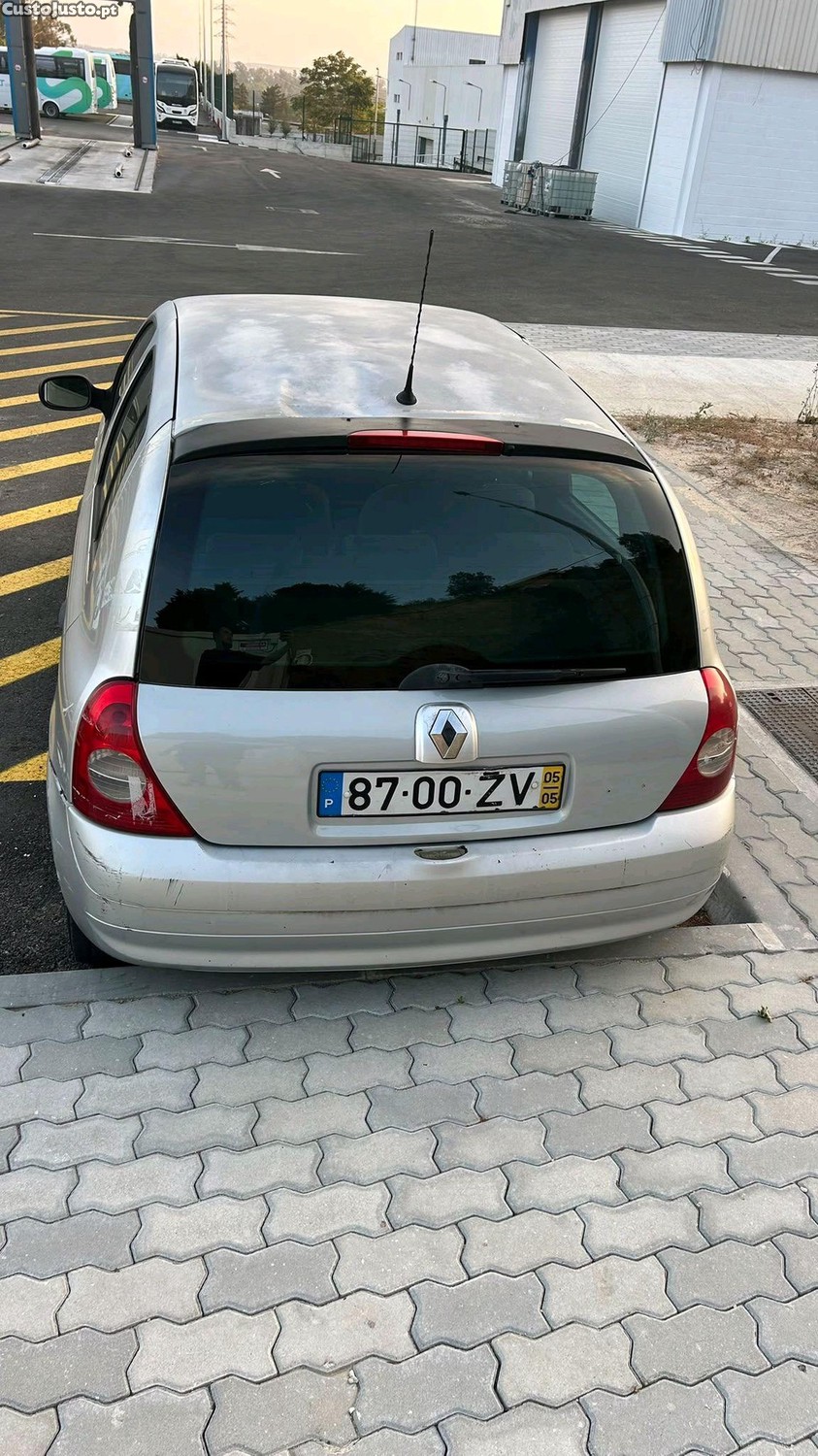 Renault Clio extreme — fotografia 5