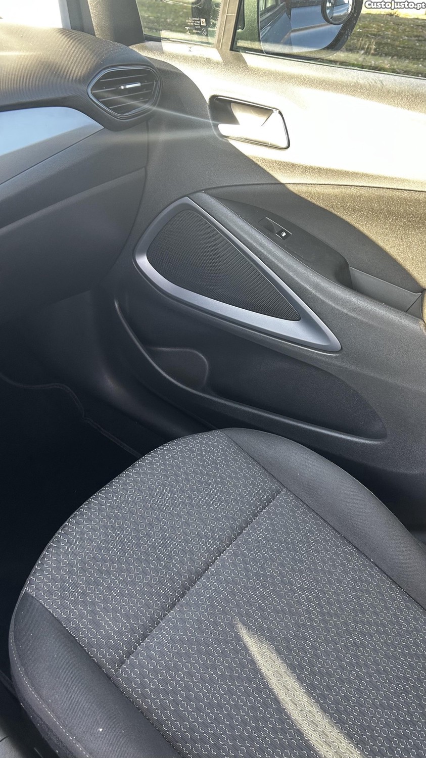 Opel Crossland X 1.5 CDTI EcoTec 102 cv — fotografia 6