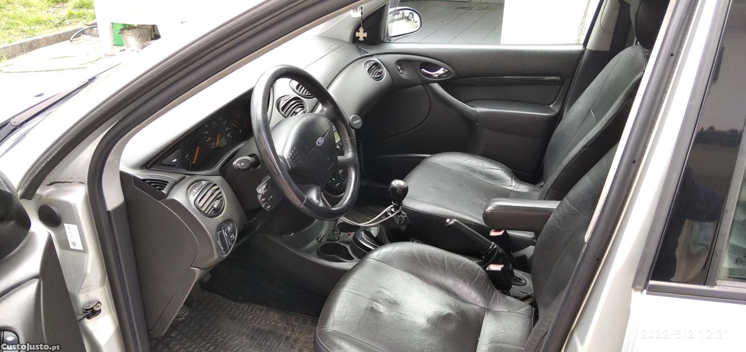 Ford Focus (Dnw) S.wagon — fotografia 3