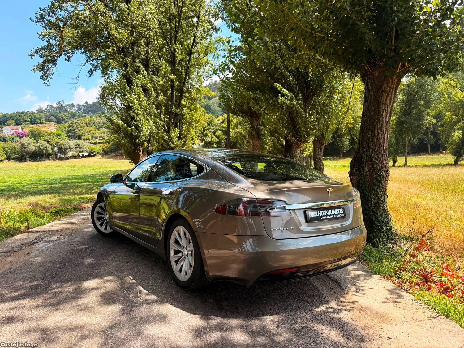 Tesla Model S 70 — fotografia 19