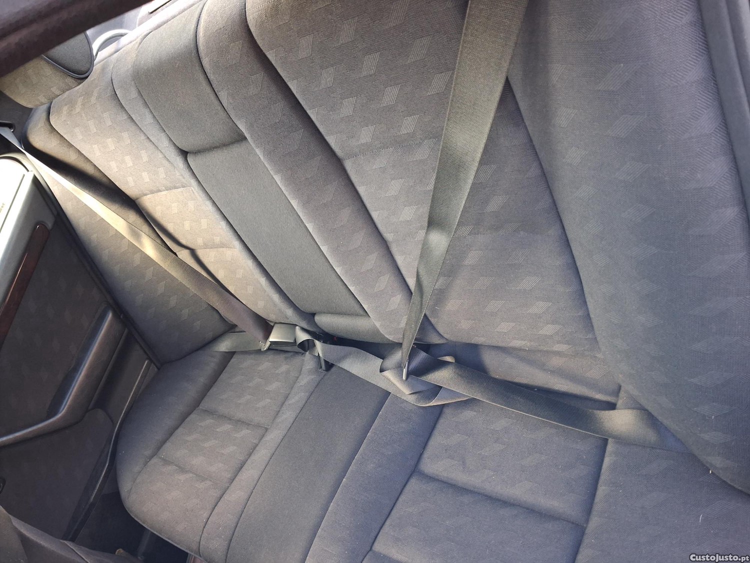 Mercedes-Benz C 220 4 portas — photo 3