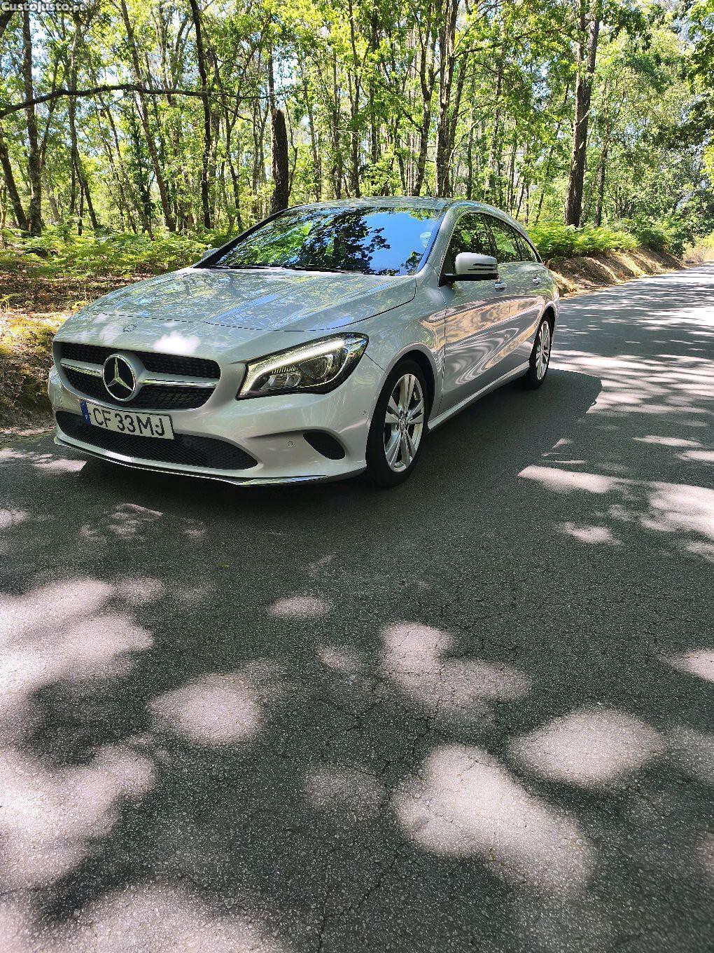 Mercedes-Benz CLA 200 Shooting Brake Facelift - 16 foto 5