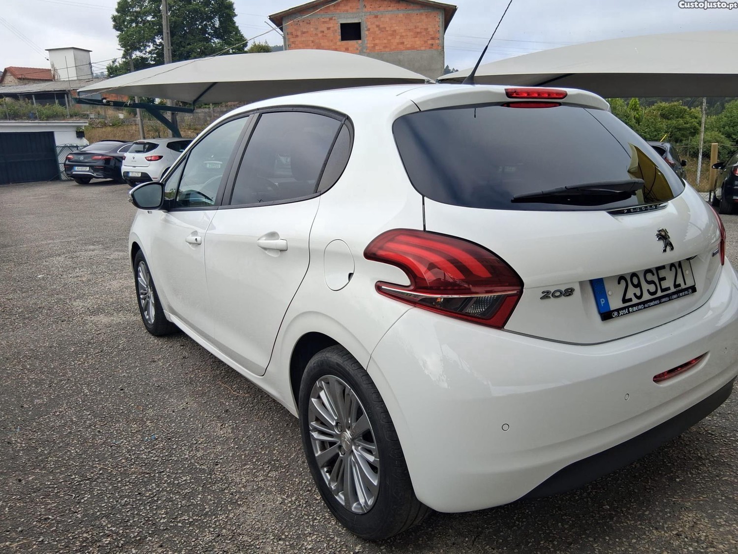 Peugeot 208 VAR — fotografia 7