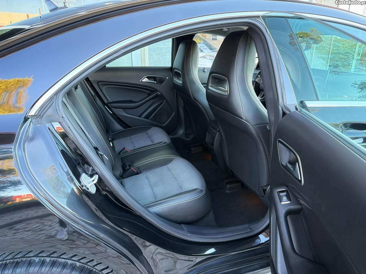 Mercedes-Benz CLA 180 CDi Urban — fotografia 18