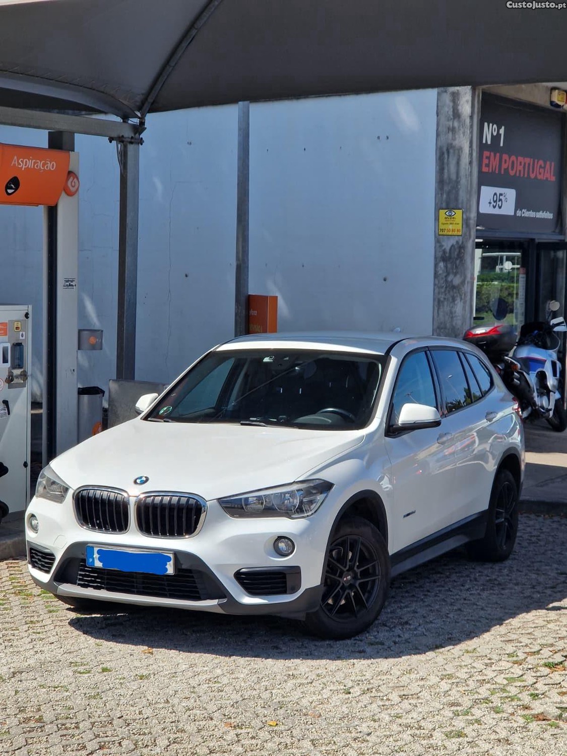 BMW X1 Sdrive 18D — fotografia 4