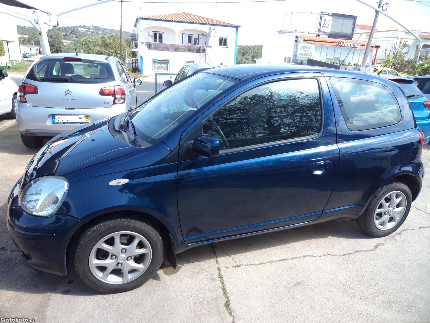 Toyota Yaris 1.0 c.c — fotografia 8