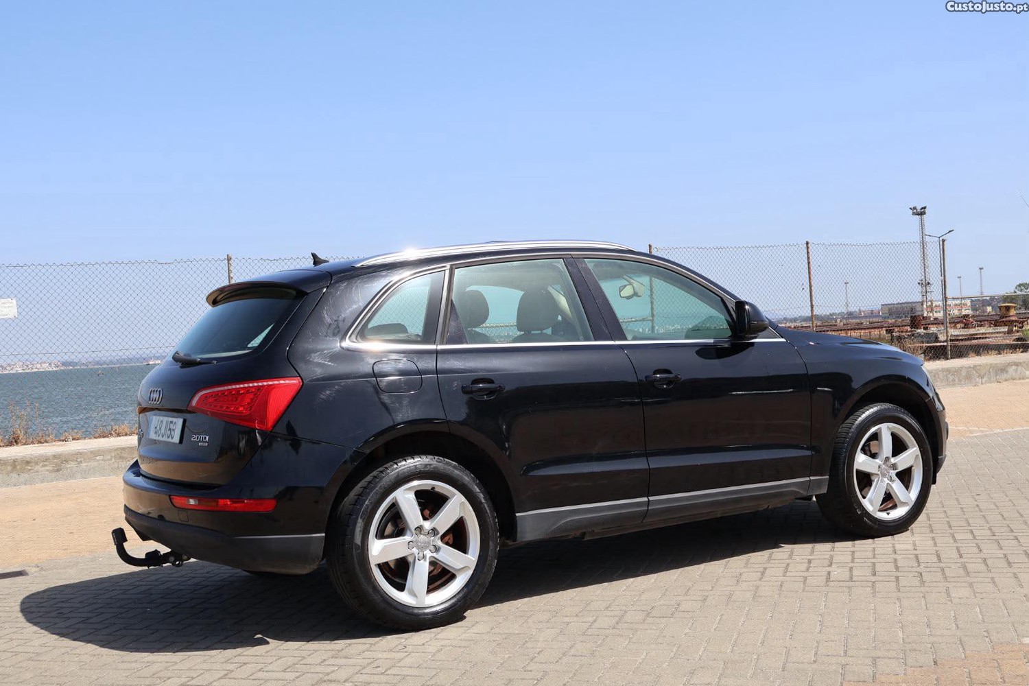 Audi Q5 2.0 Quattro 170cv — fotografia 21