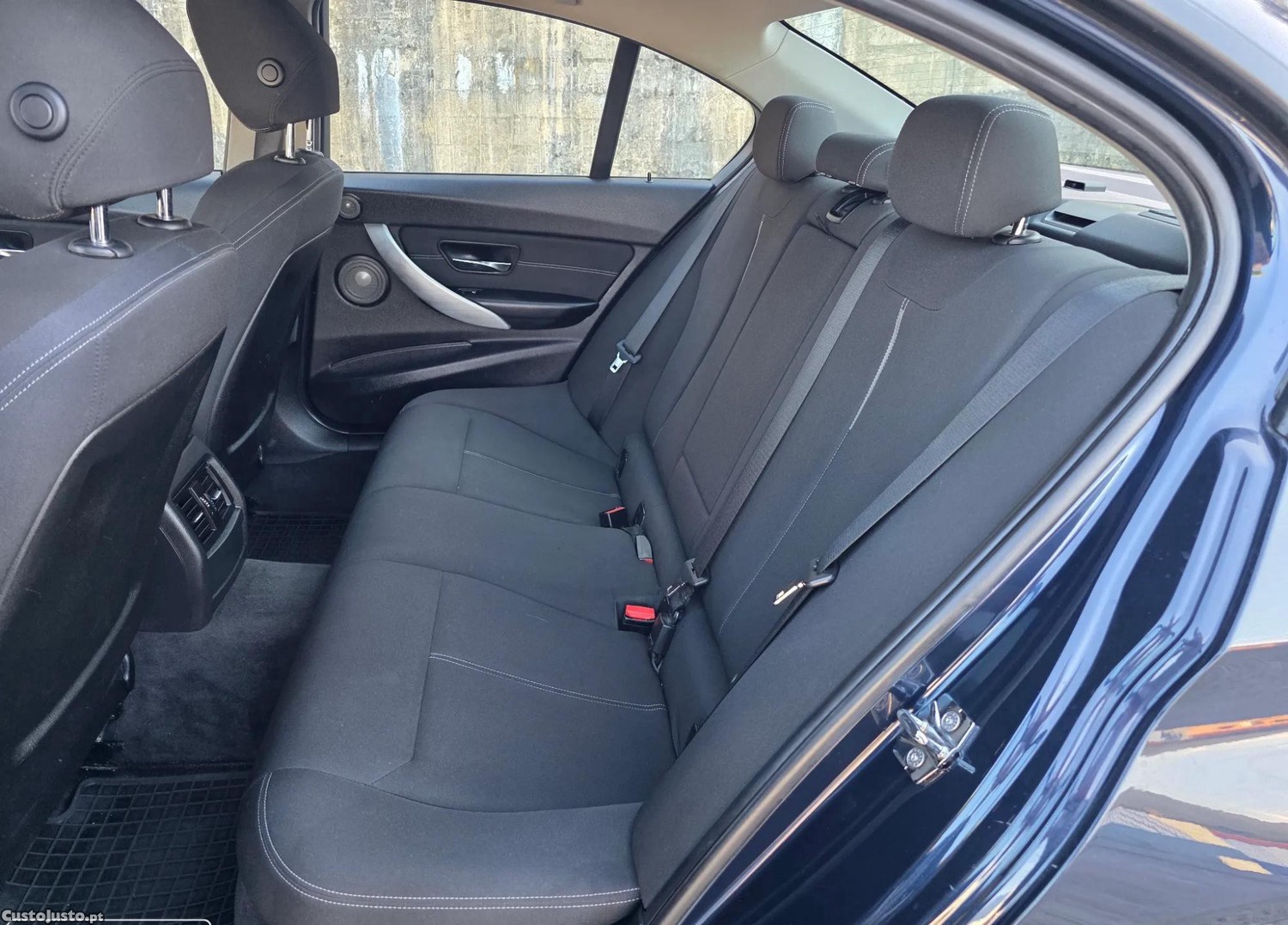 BMW 335 i Aut. Sport Line — fotografia 6