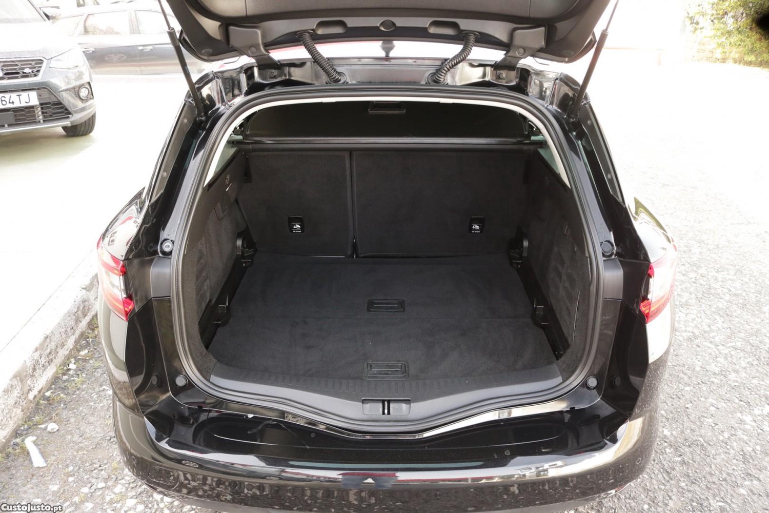 Renault Mégane Sport Tourer 1.5 Blue DCI Limited 115cv — fotografia 47