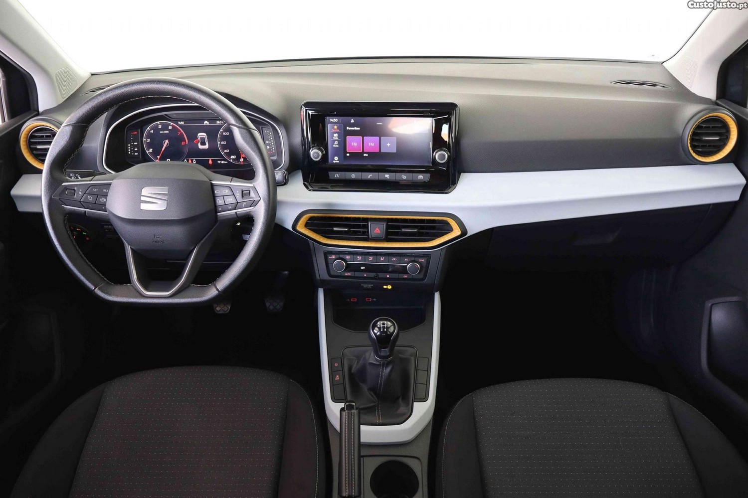 SEAT Arona 1.0 TSI Style — fotografia 13