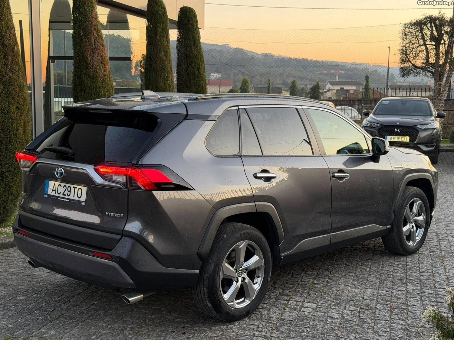 Toyota RAV4 2.5 HDF EXCLUSIVE - 20 — photo 4