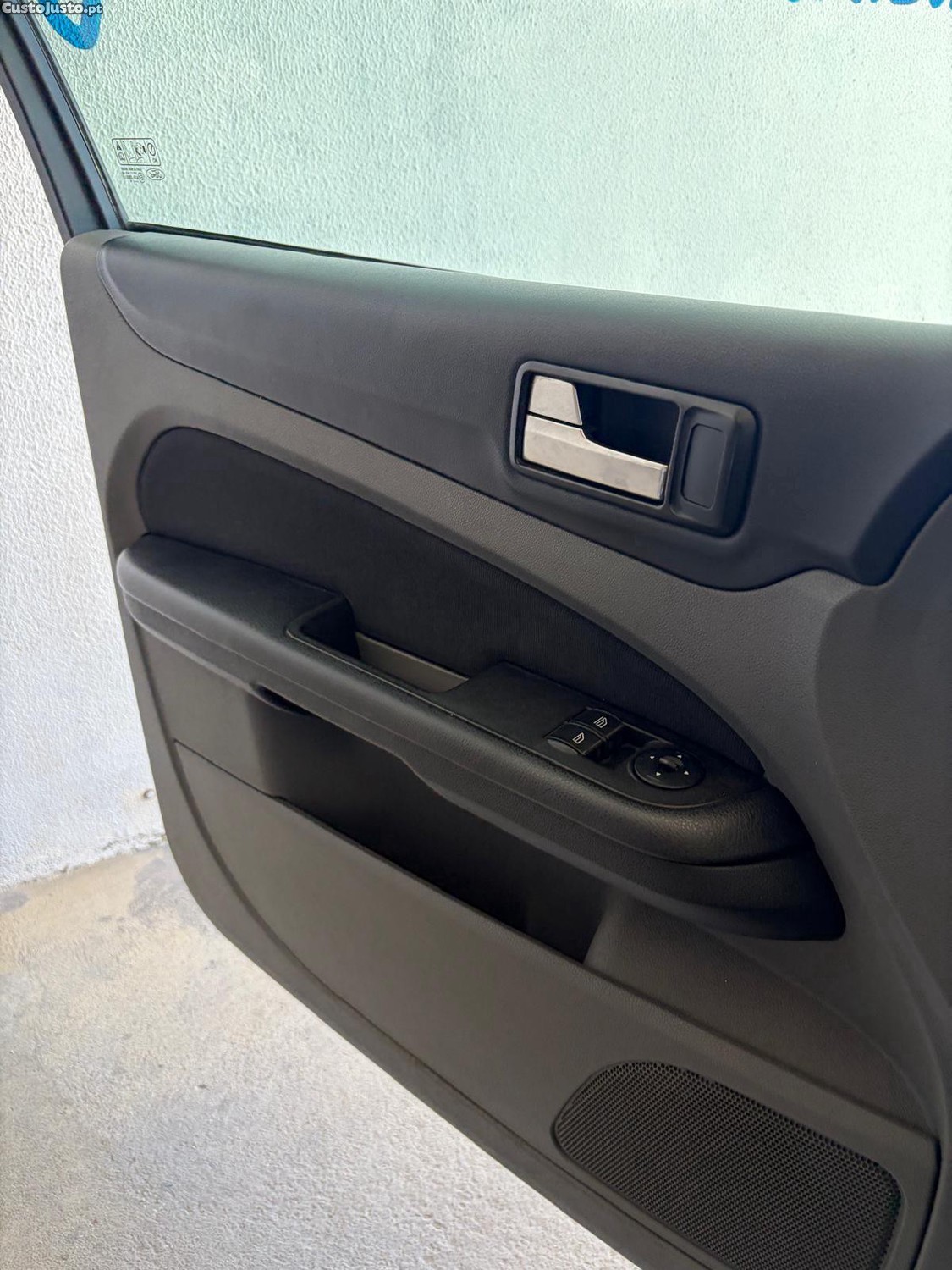 Ford Focus TDI — fotografia 3
