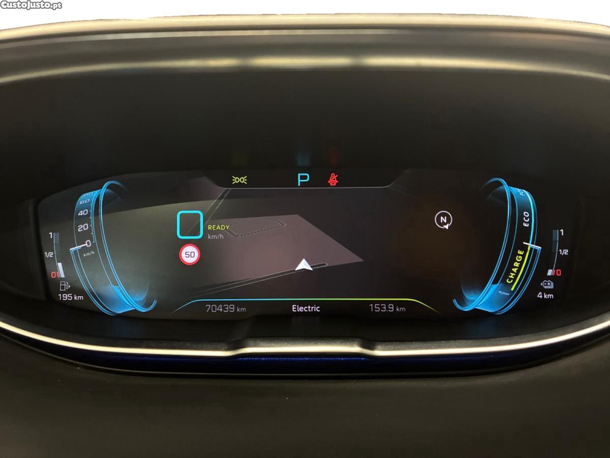 Peugeot 3008 1.6 Hybrid Allure Pack e-EAT8 — fotografia 4