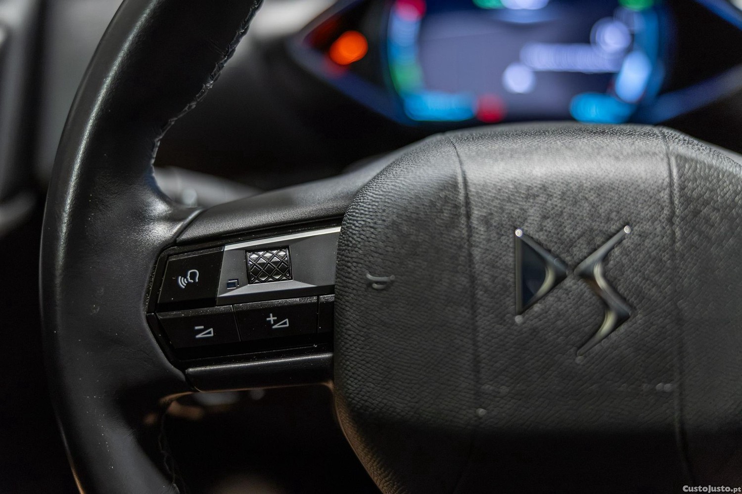 DS 3 3 E-Tense SE Connected Chic — fotografia 10