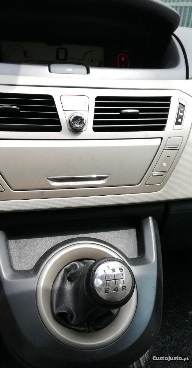 Citroën C4 Grand Picasso 1.6 HDI 7 Lugares - 06 foto 4