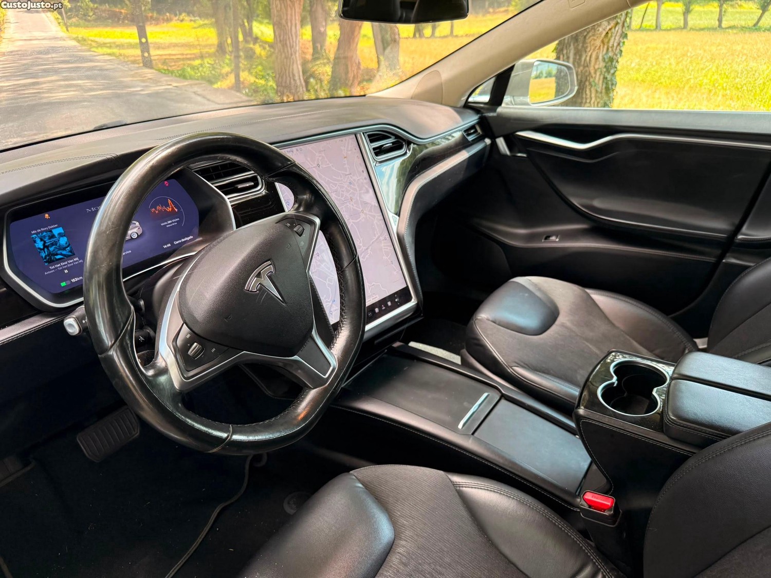 Tesla Model S 70 — fotografia 11