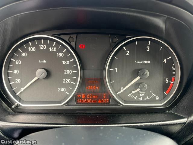 BMW 118 D PACK-M — fotografia 3