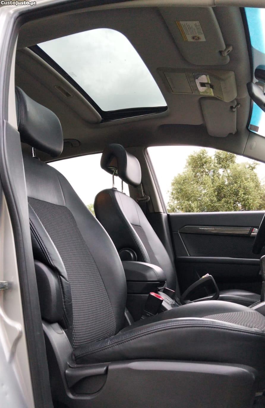 Chevrolet Captiva 2.0 VCDi Seven 7Lug — fotografia 5